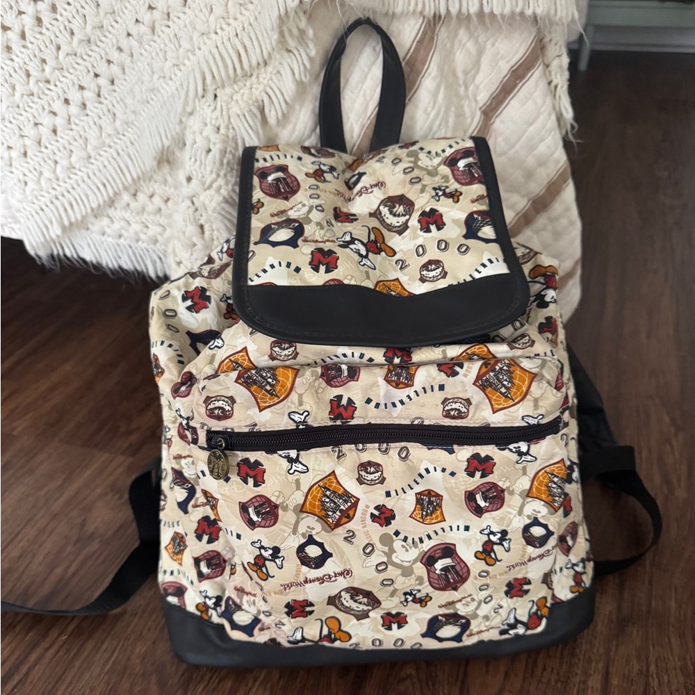 Walt Disney World Y2K Millenium
2000 Parks Icons Backpack